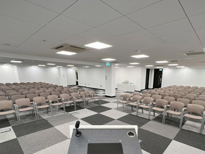 Ozone room with chairs and lectern
